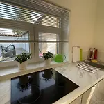 Geraeumige Mit Terrasse