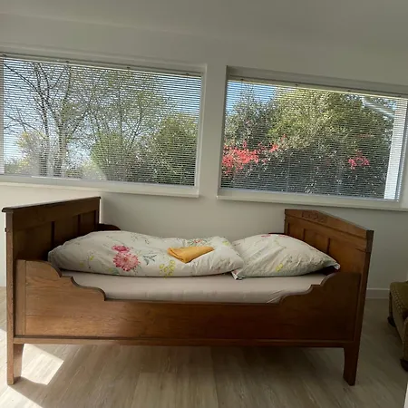 Apartment Geraeumige Mit Terrasse