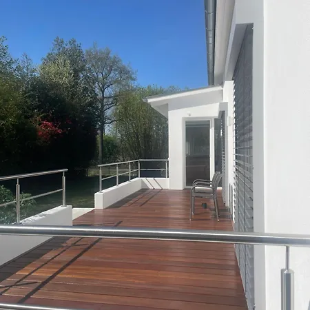 דירה Geraeumige Mit Terrasse *