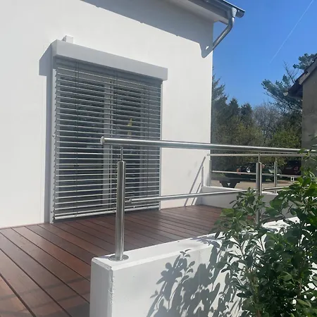 דירה Geraeumige Mit Terrasse