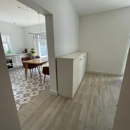 דירה Geraeumige Mit Terrasse *