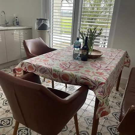 Geraeumige Mit Terrasse Lejlighed *