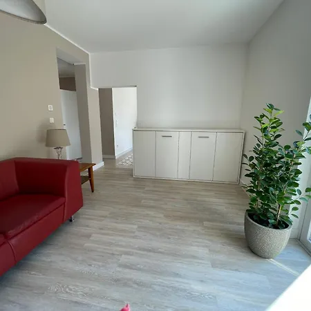 Geraeumige Mit Terrasse Appartement