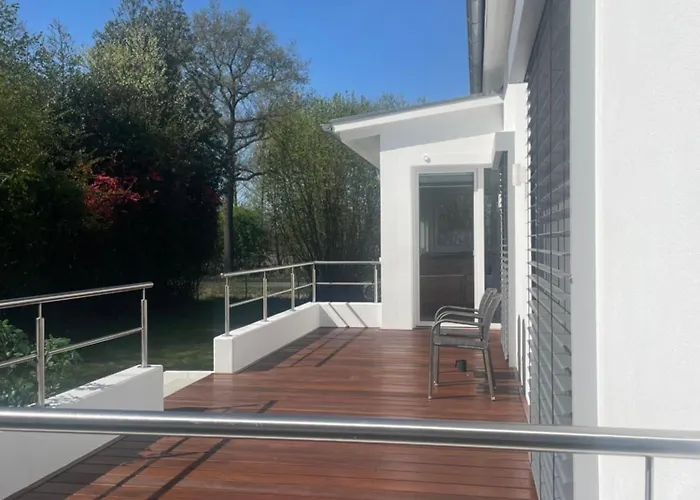 شقة Geraeumige Mit Terrasse *