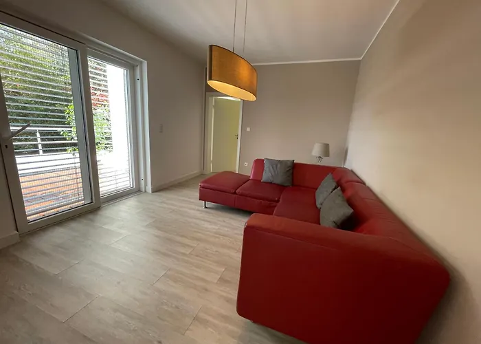 شقة Geraeumige Mit Terrasse Halle (Westfalen)