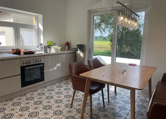 Geraeumige Mit Terrasse Daire Halle (Westfalen)