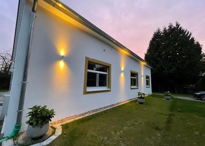 Appartement Geraeumige Mit Terrasse